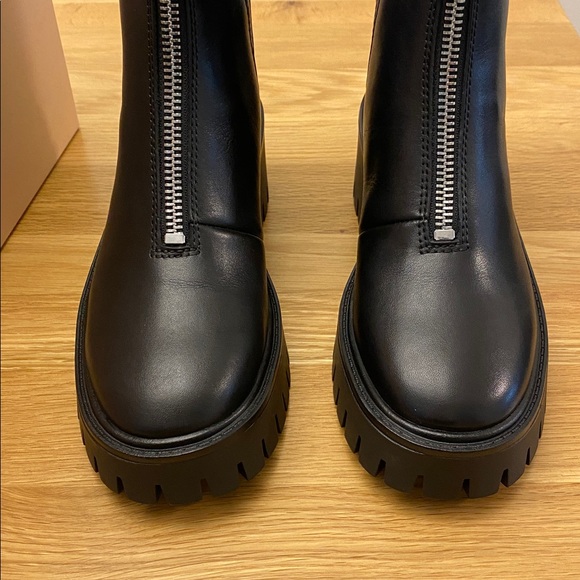 New in Box Loeffler Randall size 9 Trixie Black Zip Front Lug Boot - Picture 5 of 9